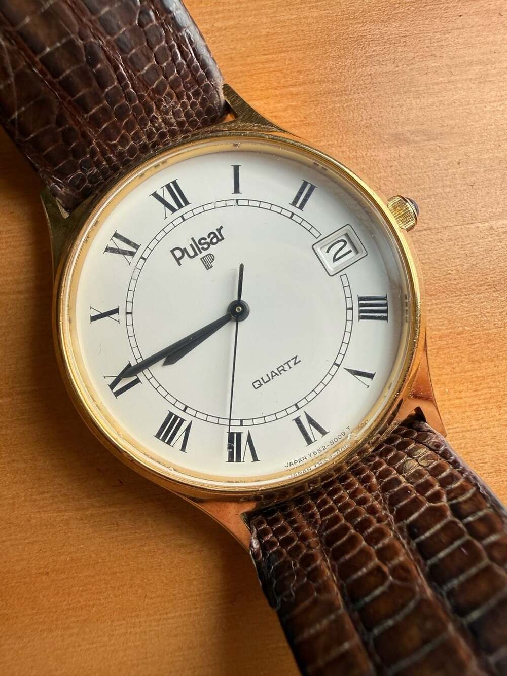 Vintage Pulsar Y552-8009 Roman Dial Date Men's Quartz Wristwatch